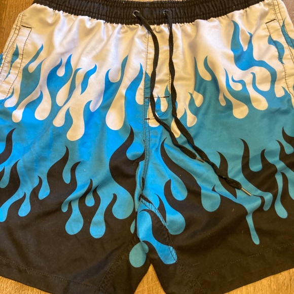 Men’s Bathing suits - Picture 7 of 8